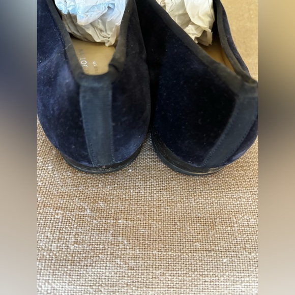 Women’s STUBBS & WOOTTON Navy Skull Velvet Loafers Size 9 - Picture 3 of 4